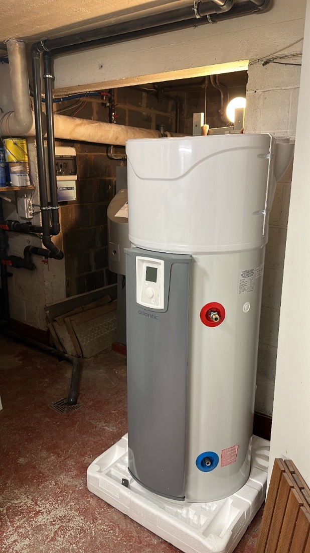 Ballon thermodynamique sur socle — réalisation TGS Group